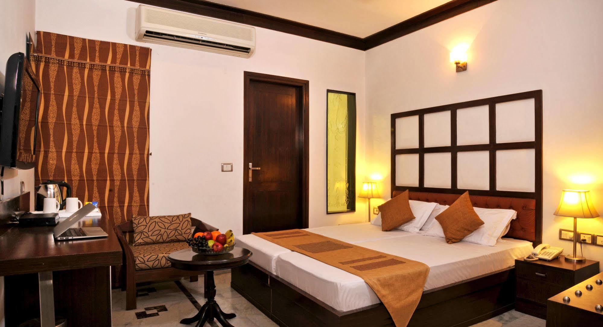 Hotel Citi International Delhi  Exterior photo